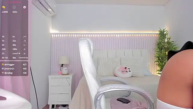 Alissa_piee's cam snapshot