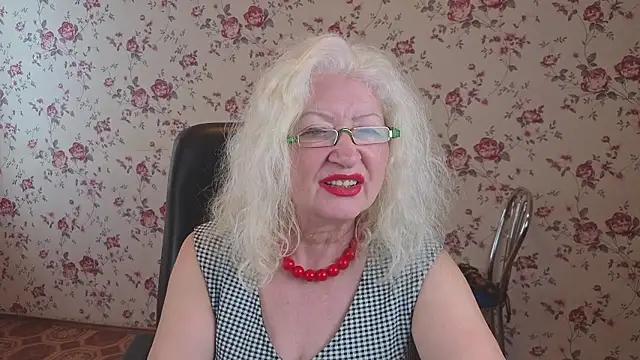 Maya_Mayflower's cam snapshot