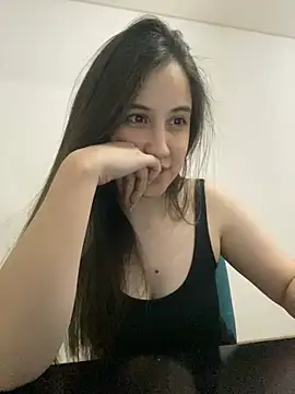 ItsMiaOk live sex cam