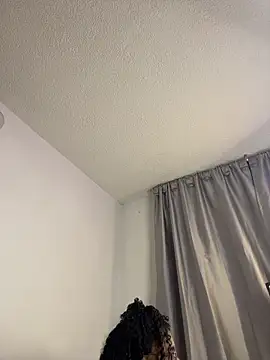 Linn_nyx's cam snapshot