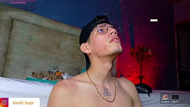 david_huge's cam snapshot