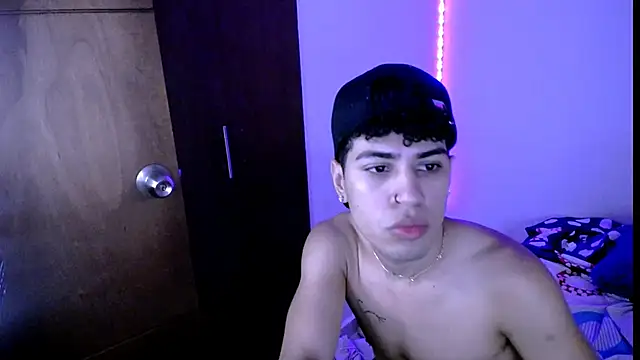 black_men9's cam snapshot