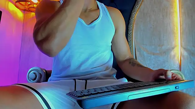 thaddeus_king live sex cam