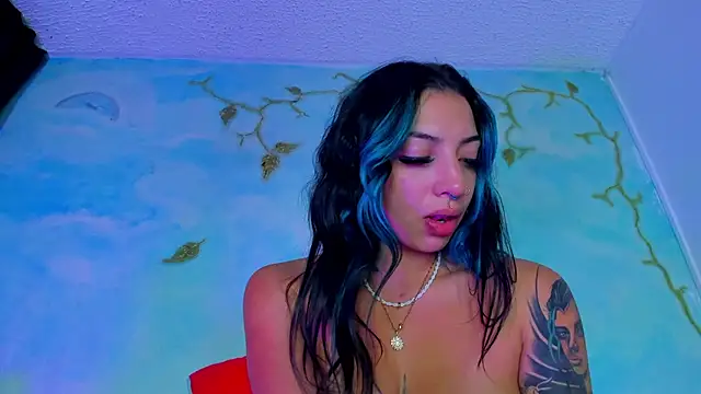 SaturnooStonee's cam snapshot