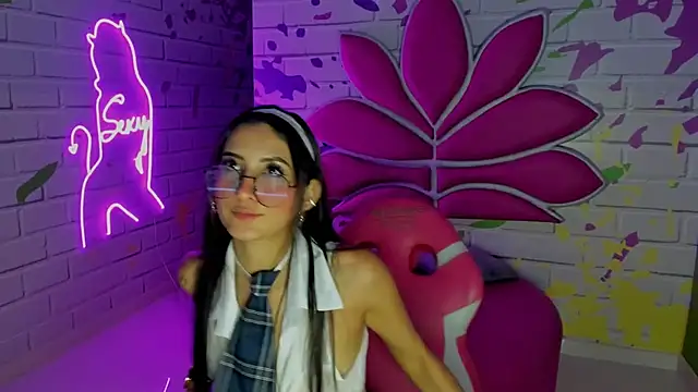 ValerySkinnyy's cam snapshot