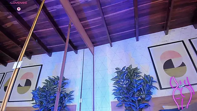 MiaKay1's cam snapshot