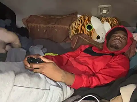 SlimeCrownzOut5's cam snapshot