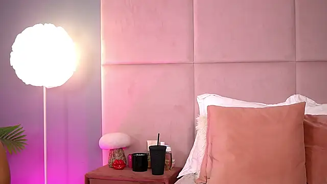 AlmaLuv live sex cam