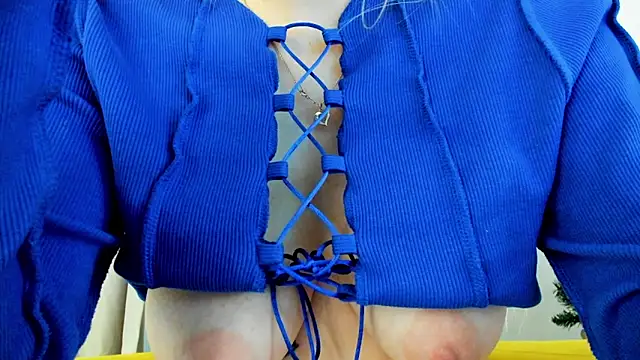 miissblonde's cam snapshot