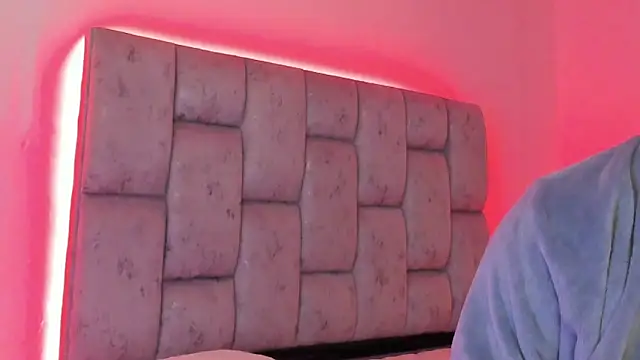 SweetAndSinful's cam snapshot