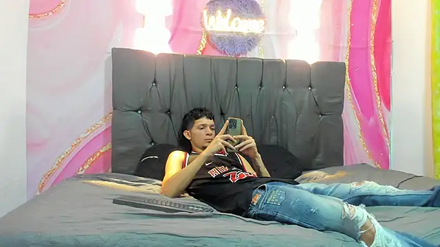 Straight_Guy22 live sex cam