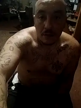 Cutieguyspanks live sex cam