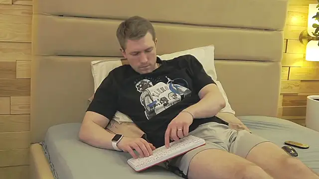 EthanPinkman's cam snapshot