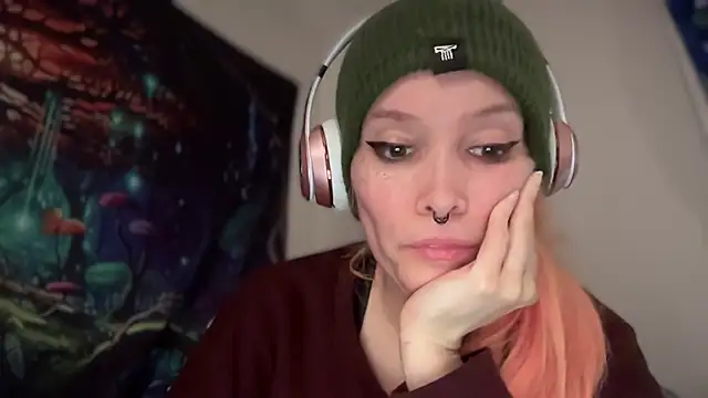 FRRANNKIE live sex cam