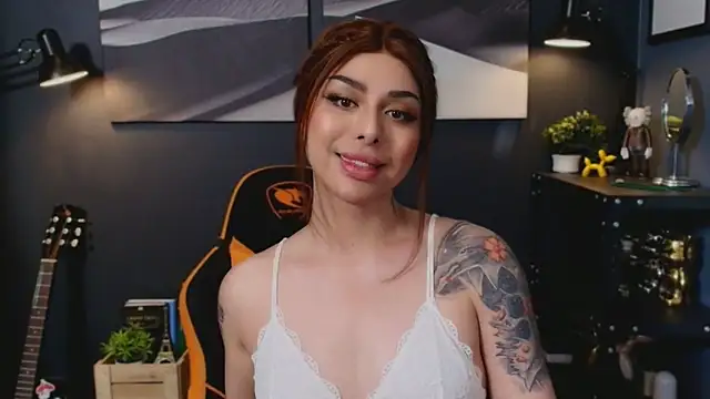 LetisiaRocks live sex cam