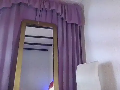 Mia_BloomX_'s cam snapshot