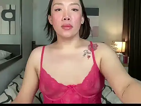 Hotseductivests live sex cam