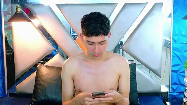 Kygo_Williams's cam snapshot