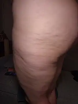 wildyoungNhorny's cam snapshot