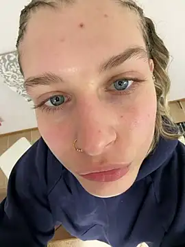 SassynNatty live sex cam