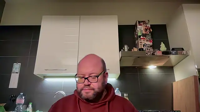 theitalianbear live sex cam