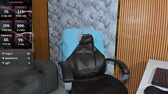 Hideintheoffice live sex cam