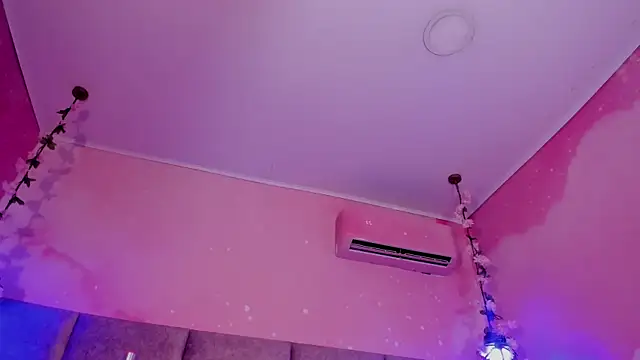 EllyMiller's cam snapshot