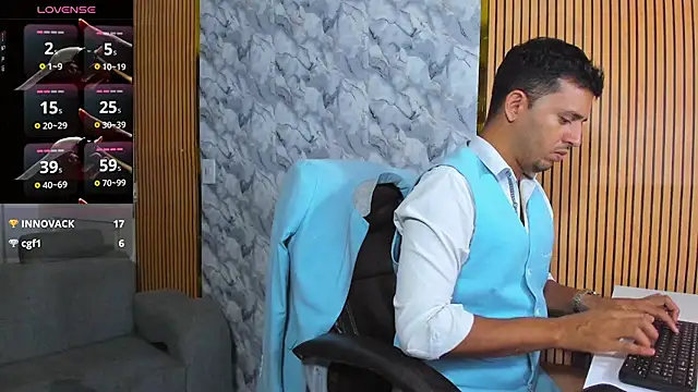 Hideintheoffice's cam snapshot