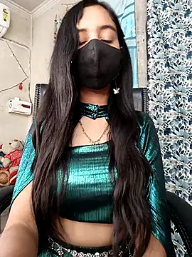 Parinaaz18 live sex cam