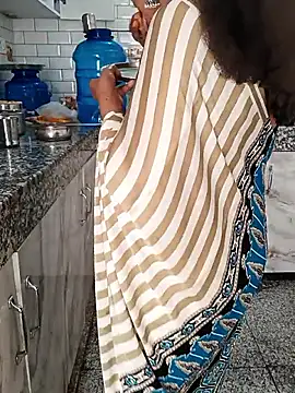 Shanu_Shah's cam snapshot