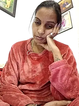 Hotty-Nidhi's cam snapshot