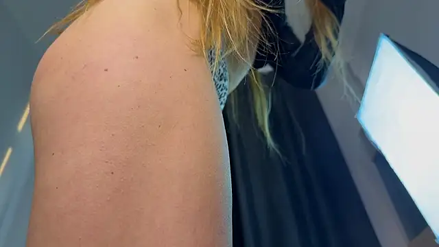 Jane_Lavue's cam snapshot