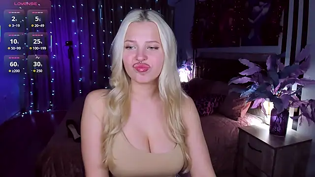 AliceJuly's cam snapshot