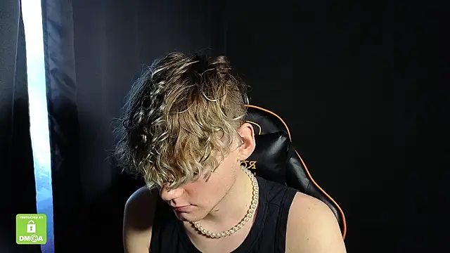 Keytaro live sex cam