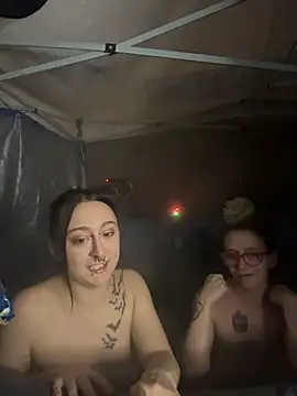 NovaLove2002's cam snapshot