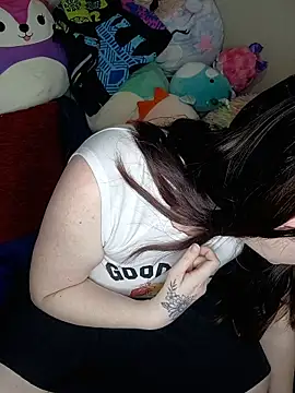 LaylaLucis's cam snapshot