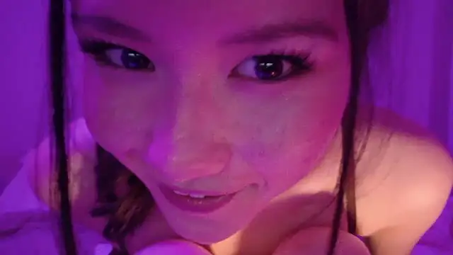 luvvivii live sex cam