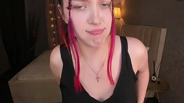 Monica__Queen's cam snapshot