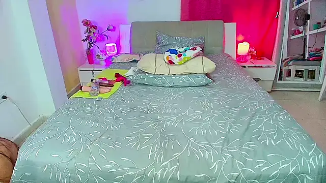 Kendralove31xxx live sex cam