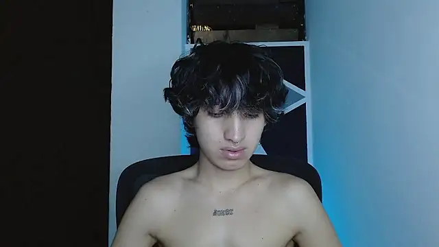 littlextreme live sex cam