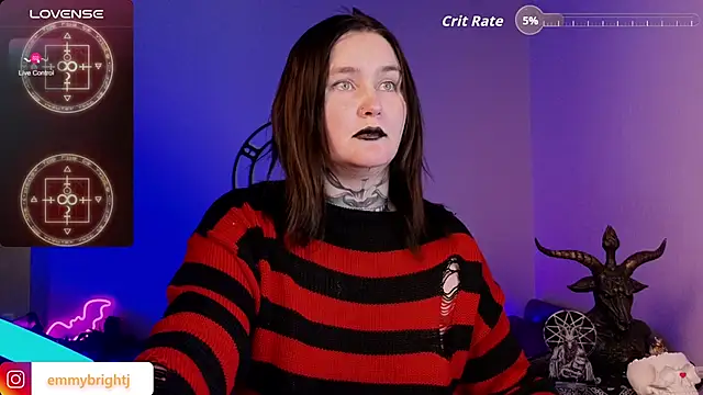 Emmybrightj_'s cam snapshot