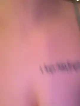 KellyMoors's cam snapshot