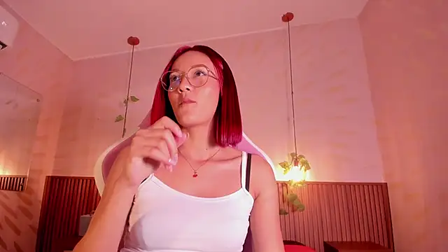 daphne_courtis's cam snapshot