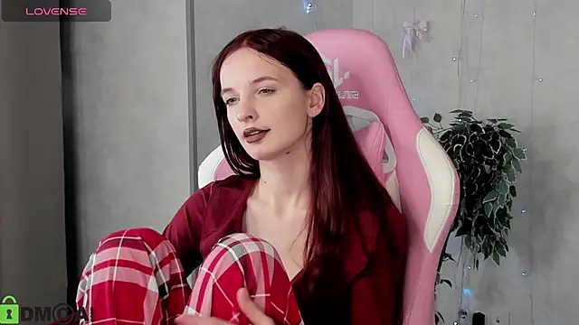 Alicia_Adammss's cam snapshot