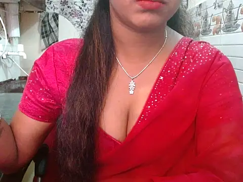 LovingPihu's cam snapshot