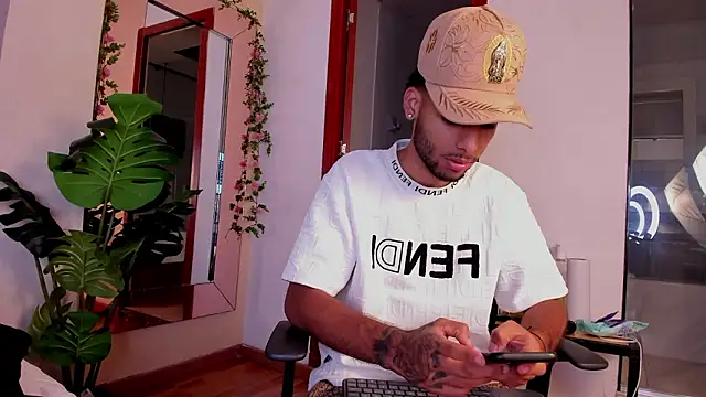 Thiagoferreti live sex cam