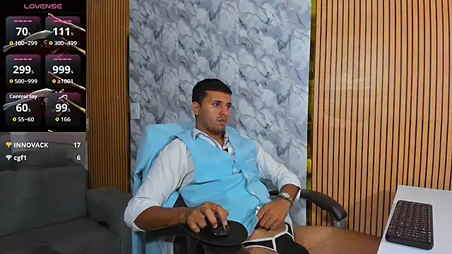 Hideintheoffice live sex cam