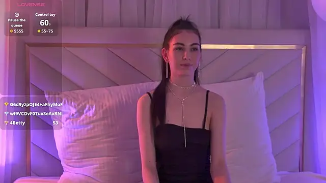 BettyLeen live sex cam