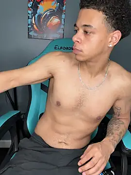 l-laross live sex cam