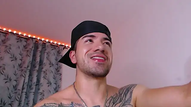 taylor_cruz live sex cam